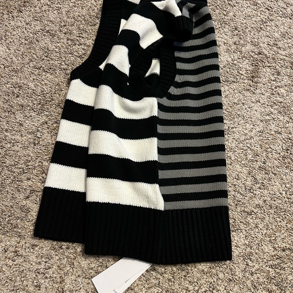 NWT 525 XS Reversible Striped Sweater Vest - Picture 3 of 5